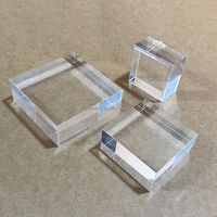 Bloc de présentation en acrylique transparent, support solide et poli pour bijoux et objets de collection avec bord biseauté