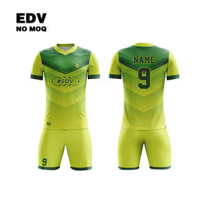 Uniforme de fútbol de sublimación de gran oferta cómodo jersey de fútbol de colores sin arrugas para hombres - Product Image 3