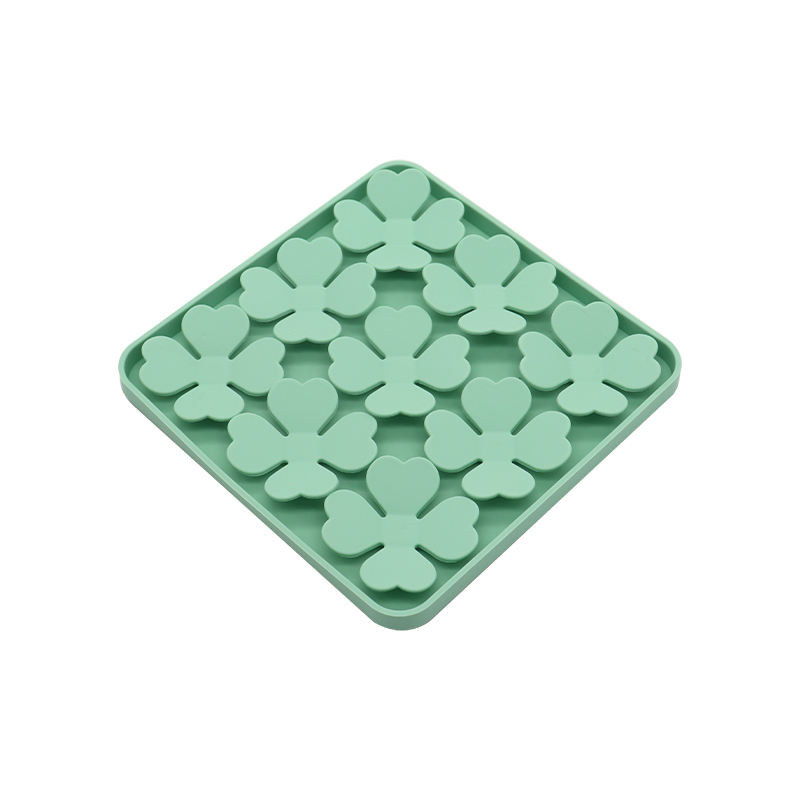 สีเขียว