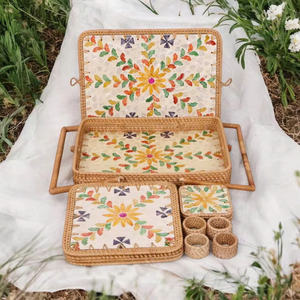 Ensemble de décoration de cuisine en céramique de luxe fait à la main accessoires de salle à manger élégants comprenant un cadeau de réglage de table en rotin pour les convives classiques - Product Image 1