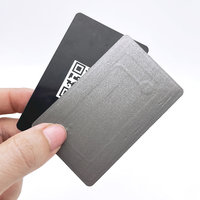 Code QR personnalisé, cartes en papier RFID imprimées avec codes à barres, étiquette magnétique anti-métal en ferrite pour la communication UHF NFC dans les hôtels d'affaires