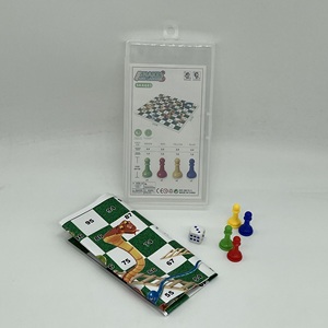 Plateau de jeu d'échecs pliable en plastique portable, jeu des serpents et des échelles pour enfants, vente en gros directe usine - Product Image 6