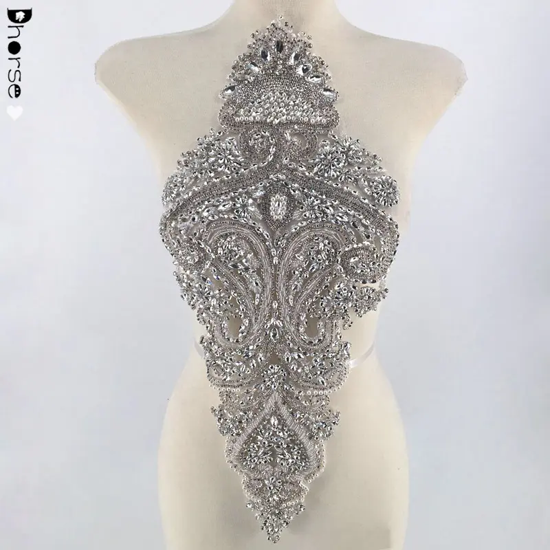 Köpüklü büyük parça lüks korsajlı taklidi aplike düğün elbisesi