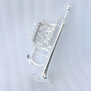 <span class=keywords><strong>Trompette</strong></span> Piccolo de conception <span class=keywords><strong>allemande</strong></span> classique avec 4 vannes rotatives Les deux tuyaux en plomb Bb/A Tone Silver Plated OEM Brass Material - Product Image 1