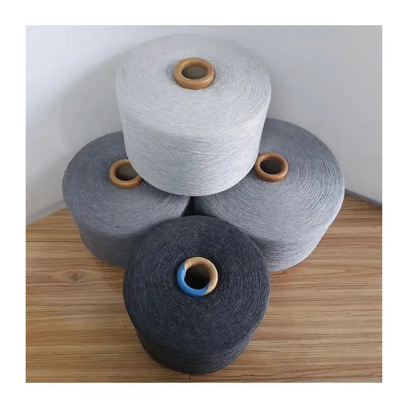Fabrication en usine 12s 14s 16s 18s 24s 34s 36s Textile mélangé fil de coton polyester régénéré pour le tissage de tricot