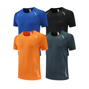 Logo personnalisé T-shirt à manches courtes pour hommes Regular Fit Casual Sporty Style Solid Knitted Blank Design for Marathon Team Uniform - Product Image 4
