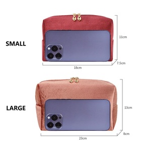Pochette de maquillage en velours doux et moelleux avec double fermeture éclair dorée, durable, légère, portable, pour le rangement, pour femmes - Product Image 5