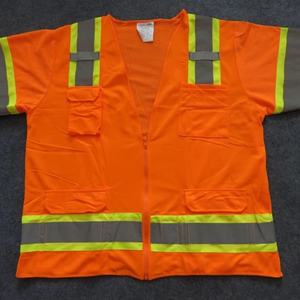 เสื้อกั๊กนิรภัยสะท้อนแสงแบบขายส่ง ระดับ Class 2 พร้อมโลโก้ที่ปรับแต่งได้ สำหรับการมองเห็นในเวลากลางวัน - Product Image 4