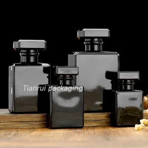 Lager mattschwarze flache Parfümflaschen 30 ml 50 ml 100 ml luxuriöses quadratisches mattiertes Parfümglas Sprühduftflasche