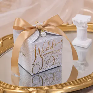 Lüks parlak kağıt altın gümüş düğün Favor kutuları şeker hediye kurdelalı kutu inci