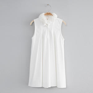 เสื้อแขนกุดคอตั้งดีไซน์เก๋ทันสมัยสำหรับสาวๆ รุ่นใหม่ล่าสุด - Product Image 3