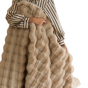 Chăn Thiết Kế Sang Trọng Chăn Giường Mùa Đông Vải Flanen Lô Hàng Lông Thỏ Lông Cừu Ngắn Giả - Product Image 1