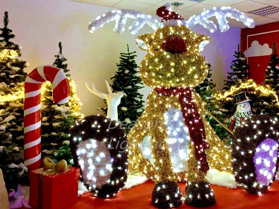 Led Rudolf Tree Giant Rudolph the Red Nosed LED Lighted Reindeer Decorations