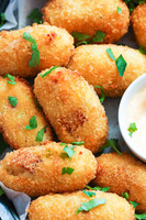 2025 Fournisseur industriel Machine à encroûter les croquettes automatique Machine à croquettes