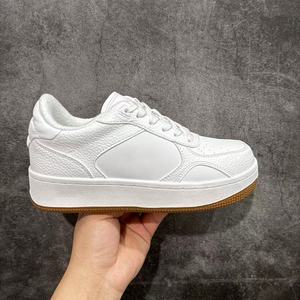 Calzado Deportivo Informal de Malla con Cordones para Hombre y Mujer, Diseño de Alta Gama, Logotipo Personalizado, Nuevo Estilo, Alta Calidad, a la Moda - Product Image 1