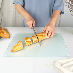 Planche à découper en <span class=keywords><strong>verre</strong></span> <span class=keywords><strong>trempé</strong></span> personnalisée, forme rectangulaire ou ronde, motif personnalisé, planche à découper de cuisine transparente - Product Image 3
