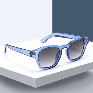 2025 Custom logo Candy Small Trendy Driving Transparent <strong>Glasses</strong> UV400 Vintage Plastic Sunglasses Men - Product Image 5