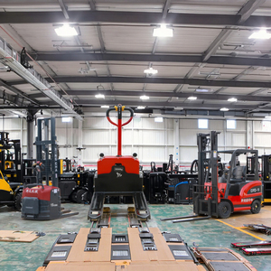 Carretilla elevadora apiladora eléctrica de 1,5 y 2 toneladas Apilador de alcance de potencia de <span class=keywords><strong>motor</strong></span> de CA con camión semieléctrico de pie para industrias de restaurantes - Product Image 1