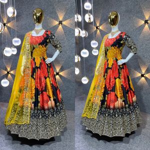 คอลเลกชันสีสวยสำหรับผู้หญิงชุดปาร์ตี้ดีไซน์ใหม่ที่คล้ายกันเปิดตัว - Product Image 6