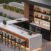Comptoir de bar commercial de luxe, forme organique, mobilier de bar lounge, marbre, comptoir de bar sur mesure