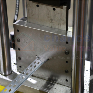 L-Profil-Formmaschine für Stahlrahmen, Stahl C U Z W L-Form, L V P Profilkanal-Herstellungsmaschine - Product Image 4
