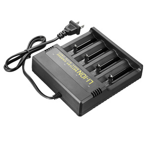 Cargador de batería de litio, 4 ranuras, 18650, 26650, carga rápida, parada automática para baterías de linterna - Product Image 3