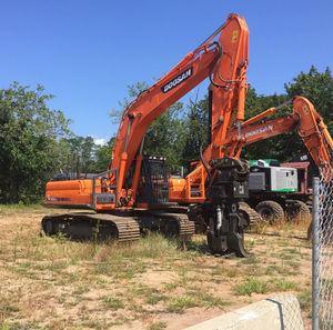Excavadora de Orugas DOOSAN DEVELON de 30.8 Toneladas DX300LC-7B, Excavadora de Servicio Pesado con Motor Potente - Product Image 2