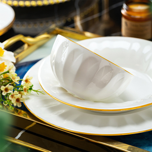 中国サプライヤーカスタマイズデザイン食器セットファインボーン中国ディナーセットエンボス加工高級モダンホワイトゴールドディナーセット - Product Image 4