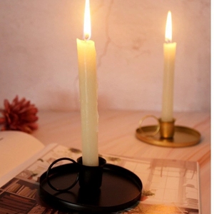 Décoration d'intérieur artisanale, support de bougie en métal doré forgé, porte-bougie en fer, centre de table de Noël, chandelier rétro - Product Image 1