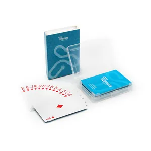 Cartas de póquer de plástico duraderas personalizadas de fábrica profesional impermeables en caja de plástico transparente para proteger las cartas de póquer para juegos de casino