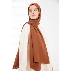 Châle en crêpe - Voile en polyester froissé imprimé noisette, style carré long et tendance pour usage quotidien au printemps, en été et en automne - Product Image 2