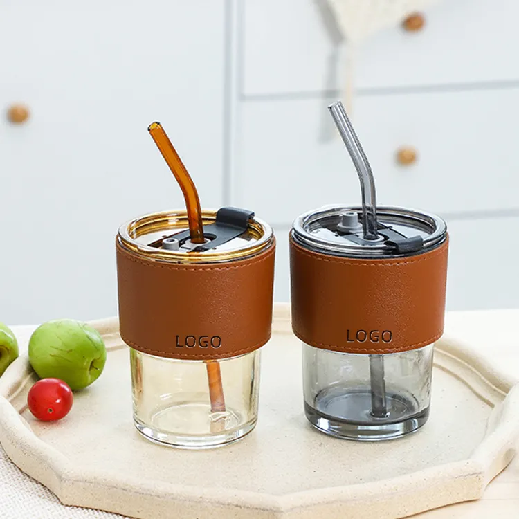 Wholesale 450ml Clear Glass Slub Cup With Lid Straw, Custom Logo Simple Glass Coffee Cup With Leather Case