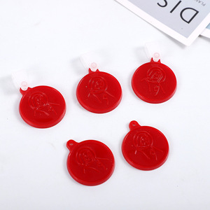 Porte-clés pendentif en plastique rond rouge léger, jeton cadeau d'affaires - Product Image 5