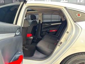 Sedán Civic 2019 2020 2021, Tracción Delantera, Automático, Usado, Gasolina, Techo Solar Único, Asientos de Cuero, Cámara Trasera - Product Image 4