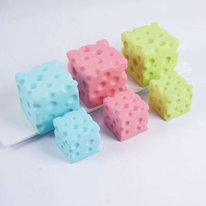 Nouveau Jouet Sensoriel Squishy Mini Bloc de Fromage 2026 – Jouet Anti-Stress Souple et Rétractable pour Enfants - Product Image 6