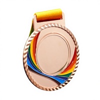 Venta Directa de Fábrica, Medalla Europea Personalizada de Metal Negro Chapada en Oro para Rosa, con Cinta Roja y Blanca, Regalo Promocional con Temática Deportiva