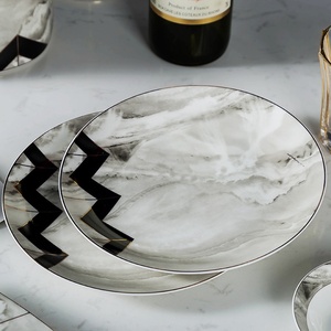 Ensemble de vaisselle en céramique en gros, assiettes et bols en porcelaine blanche de style japonais, fabriqués en porcelaine fine pour la maison - Product Image 4