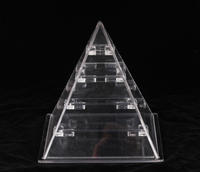 Transparente Acryl-Pyramide