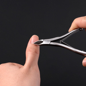 YaQin, venta al por mayor, pinzas afiladas para cutículas de acero inoxidable 420, cortador de uñas profesional para eliminar cutículas, tijeras con logotipo personalizado - Product Image 5