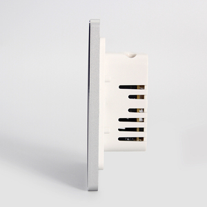 Interruttore Touch Smart per Hotel con Cornice in Alluminio Spazzolato CNC, Dimensioni 86*86MM, 3 Pulsanti DND/MUR/LAUNDRY - Product Image 6