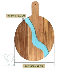 Planche à fromage avec poignée Planche d'échecs en résine faite à la main avec planche à charcuterie de luxe en bois d'acacia de rivière en résine de cristal bleu - Product Image 3