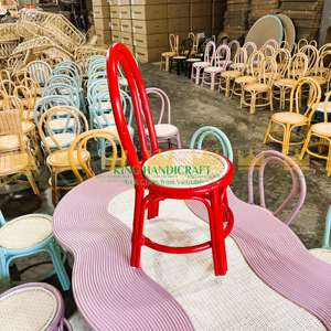 Chaise pour enfants en rotin naturel moderne et écologique faite à la main durable pour une utilisation en extérieur élégante pour salles de jeux salon cuisine - Product Image 2