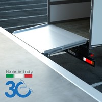 TM PEDANE GAS106A Rampe manuelle coulissante avec assistance par vérin à gaz, en alliage d'aluminium, capacité 5000-6000 kg