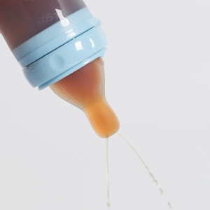 Ensemble de biberons en silicone magique 3-en-1 OEM, design unique, personnalisation d'usine pour les bébés de 0 à 12 mois, inclut cuillère et <span class=keywords><strong>tétine</strong></span> - Product Image 4