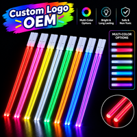 Baguettes lumineuses LED réutilisables pour sushi, cadeau fantaisie pour fête, dîner d'anniversaire, divertissement