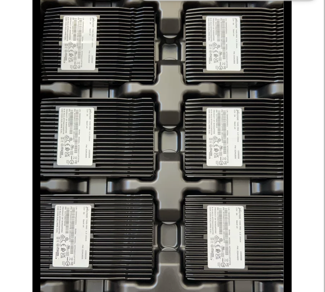Brand Original for Micron 7450pro 7450max SSD 960G 1.6t 3.2t 1.92TB 3.84TB 7.68TB SSD
