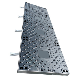 Couvercle de regard carré en fonte ductile robuste L2T L3T L4T pour télécommunications EN124 GGG 500-7 C250, <span class=keywords><strong>peinture</strong></span> bitumineuse noire, certifié CE - Product Image 1