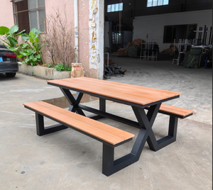 Ensemble de meubles de restaurant extérieur contemporains en plastique, bois et aluminium, table de jardin avec banc - Product Image 3