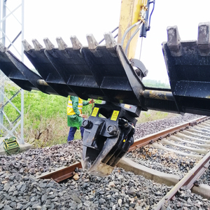 Escavatore Cingolato per Ferrovie con Funzioni di Sostituzione Travetti e Compattazione, Pulitore di Ghiaia Prezzo di Fabbrica da Shandong Cina - Product Image 6