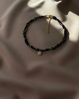 Colgante de corazón negro, joyería de cristal curativo delicado, Gargantilla de cuentas negras elegante hecha a mano, collar de invierno para mujer, joyería antideslustre